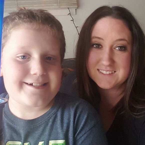 Meet your Posher, Jennifer - Picture 1 of 1